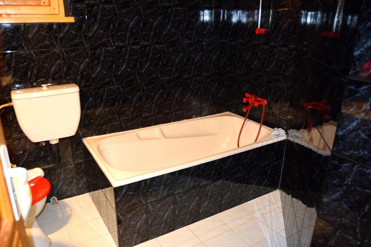 Persey Villa بوروفتس المظهر الخارجي الصورة
